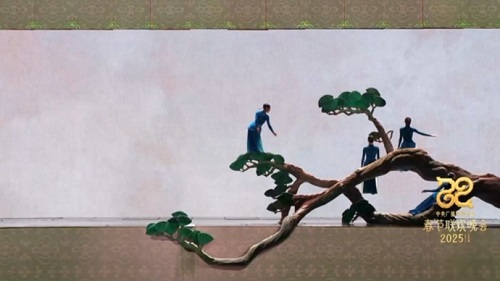 春晚舞台上,笔墨丹青绘就的文化华章 书画知识 第9张-墨韵书香 春晚舞台上,笔墨丹青绘就的文化华章